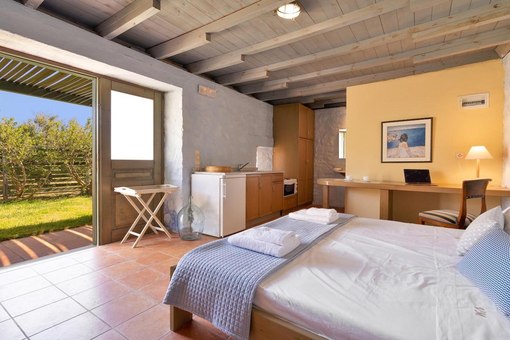 Villa Mediterranea, With Heated Pool Livadia  Luaran gambar