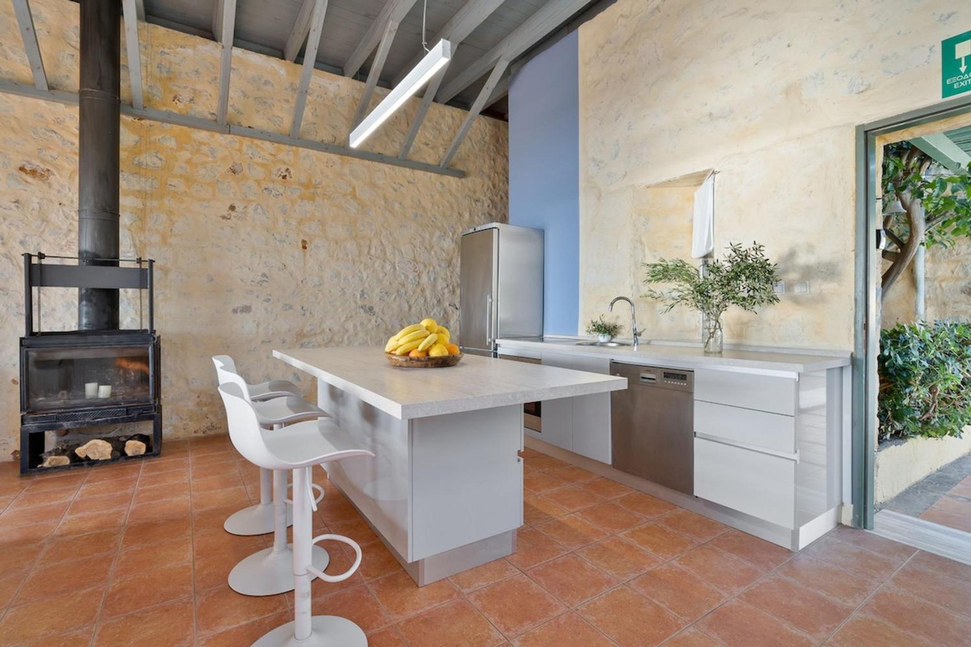 Villa Mediterranea, With Heated Pool Livadia  Luaran gambar